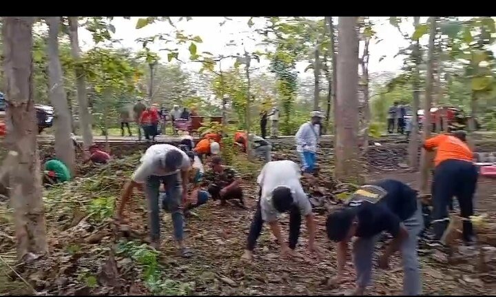 DLH Gunungkidul dan LDII Gelar Jumat Bersih di Kawasan Wisata Telaga Jonge