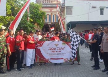 LDII dan Senkom Gelar Jalan Sehat HUT ke-80 RI di Jebres