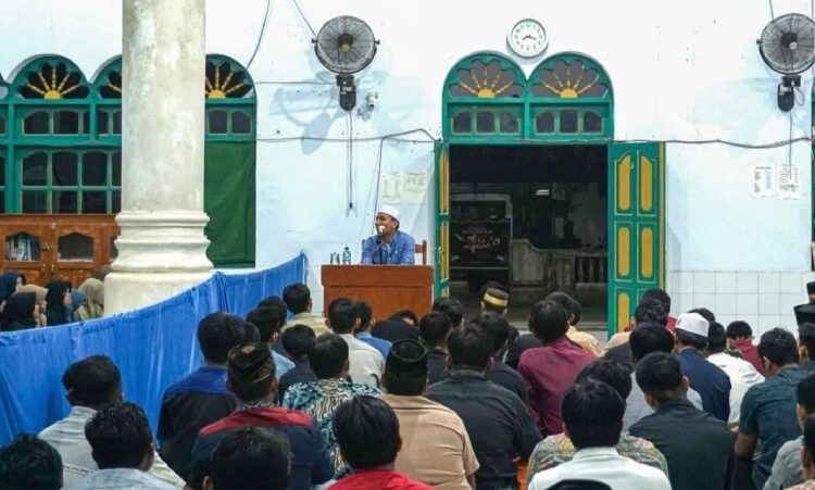 Hati Ibarat Gelas, Penuhi dengan Kefahaman Agama dan Tertib Sholat