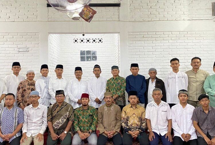 Ketua MUI Sindangpakuon Isi Tausiyah di Pengajian Rutin PC LDII Cimanggung