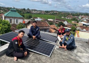UGM dan PLN Nusantara Power Bangun PLTS Hybrid Off-Grid di Ponpes Naungan LDII Lampung