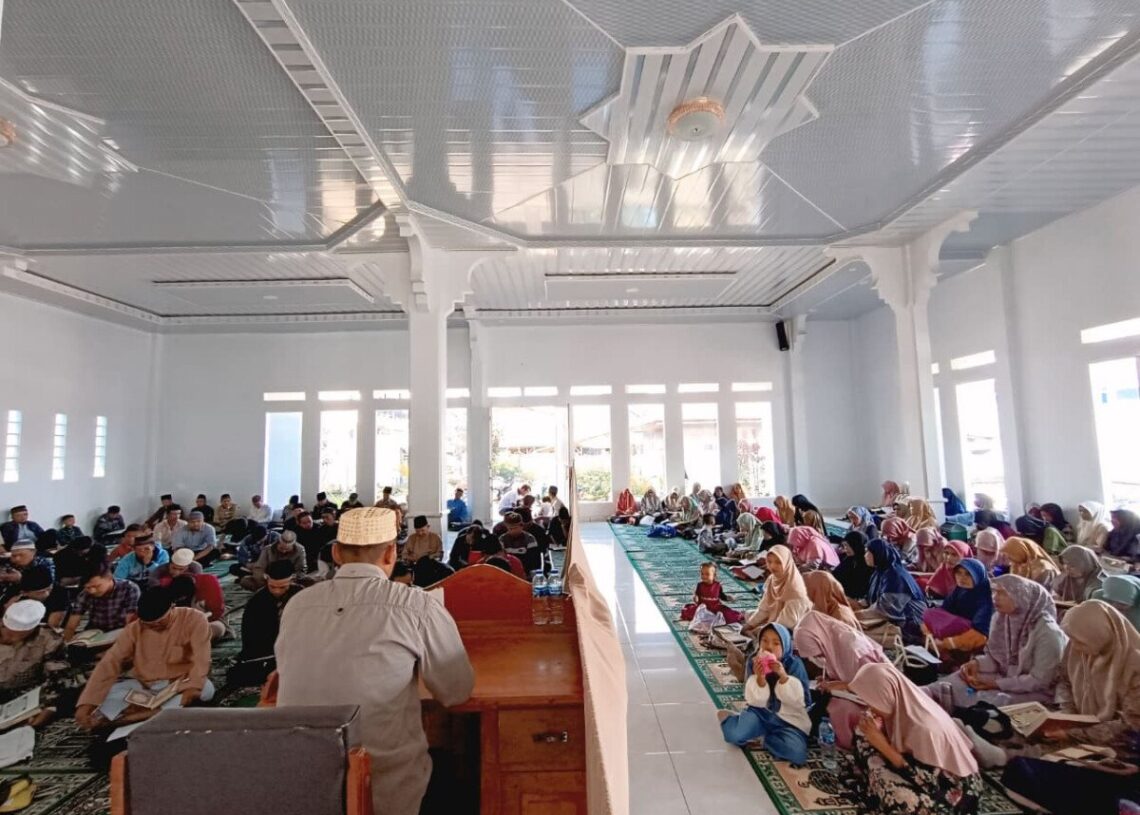 Pengajian Akbar LDII Kayu Aro Ajak Warga Jaga Ketertiban Salat dan Perkuat Ahlakul Karimah