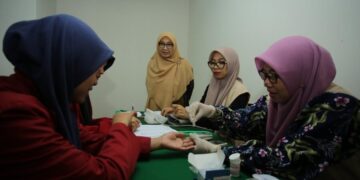 LDII Gandeng RSIA Sayyidah dan IIDI Gelar Cek Kesehatan untuk Ratusan Santriwati
