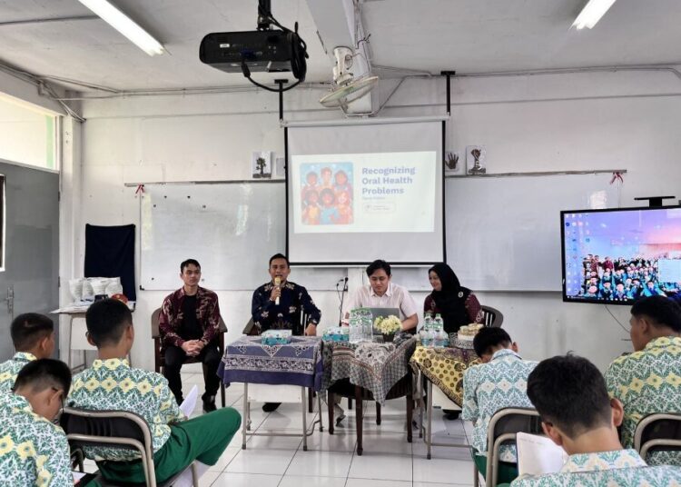 SMP Mazaya Gelar Penyuluhan Kesehatan Gigi dan Kulit untuk Tingkatkan Percaya Diri Siswa