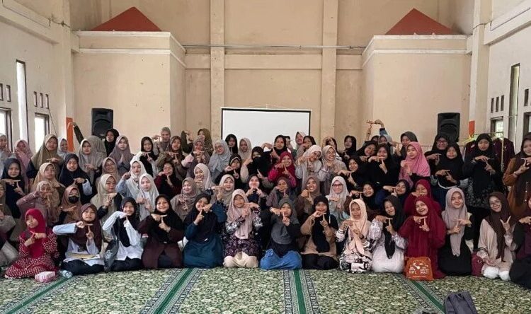 Gandeng PPG, LDII Tabalong Kenalkan Gaya Busana Syar’i pada Remaja Putri