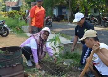 Santri LDII Banglarangan Helat Penghijauan Rayakan Hari Santri