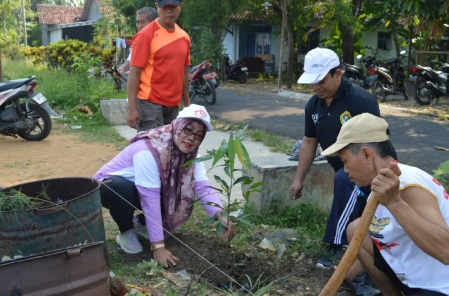 Santri LDII Banglarangan Helat Penghijauan Rayakan Hari Santri