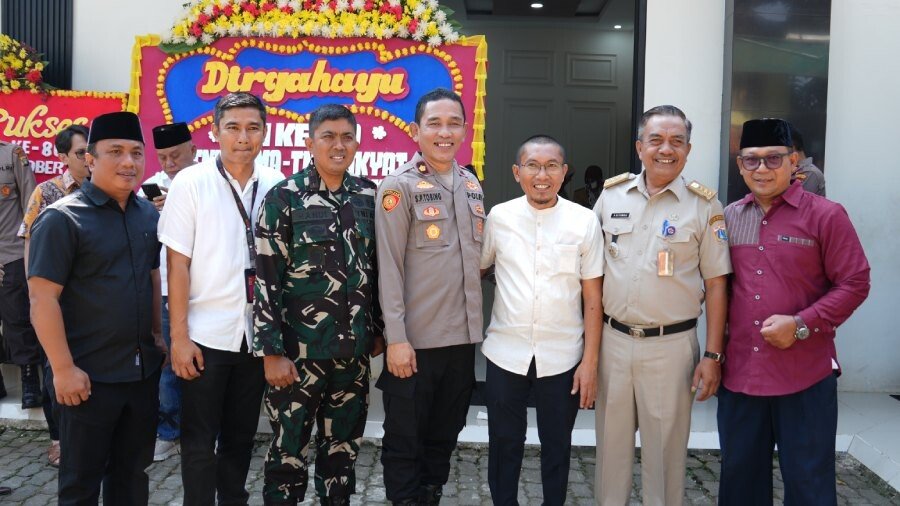 Ponpes Minhajurrosyidin Hadiri Undangan Koramil 07 Cipayung Meriahkan HUT TNI