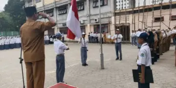 SMA Tri Sukses Boarding School Helat Upacara Peringati Hari Pahlawan
