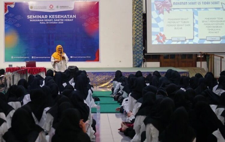 Tingkatkan Kesadaran Gizi Santri, Ponpes Gadingmangu dan Puskesmas Perak Gelar Seminar