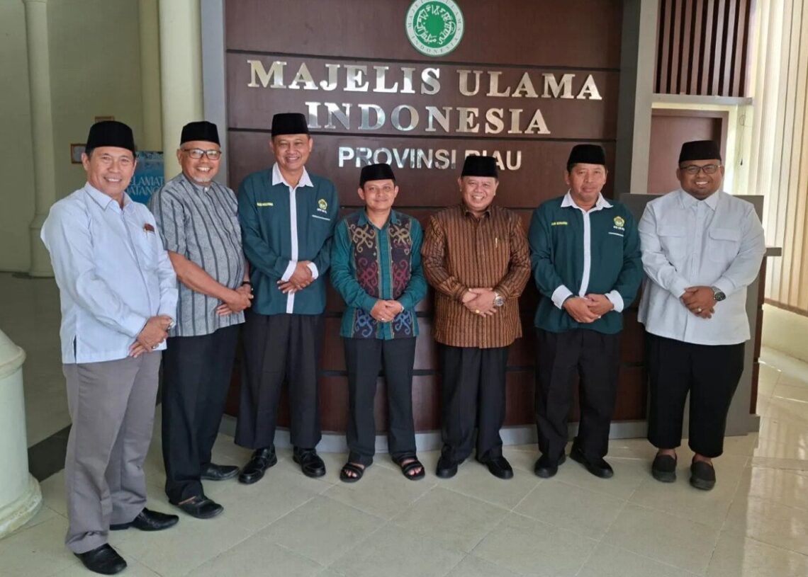 Riset tentang LDII, Cendekiawan Muslim Ahmad Ali Kunjungi MUI Riau