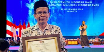 Warga LDII Sidoarjo Raih Penghargaan Guru Berdedikasi Tingkat Nasional