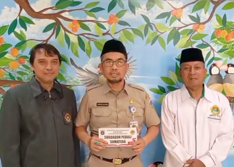 LDII Kebayoran Lama Serahkan Bantuan Sebagai Bentuk Peduli Bencana Sumatra