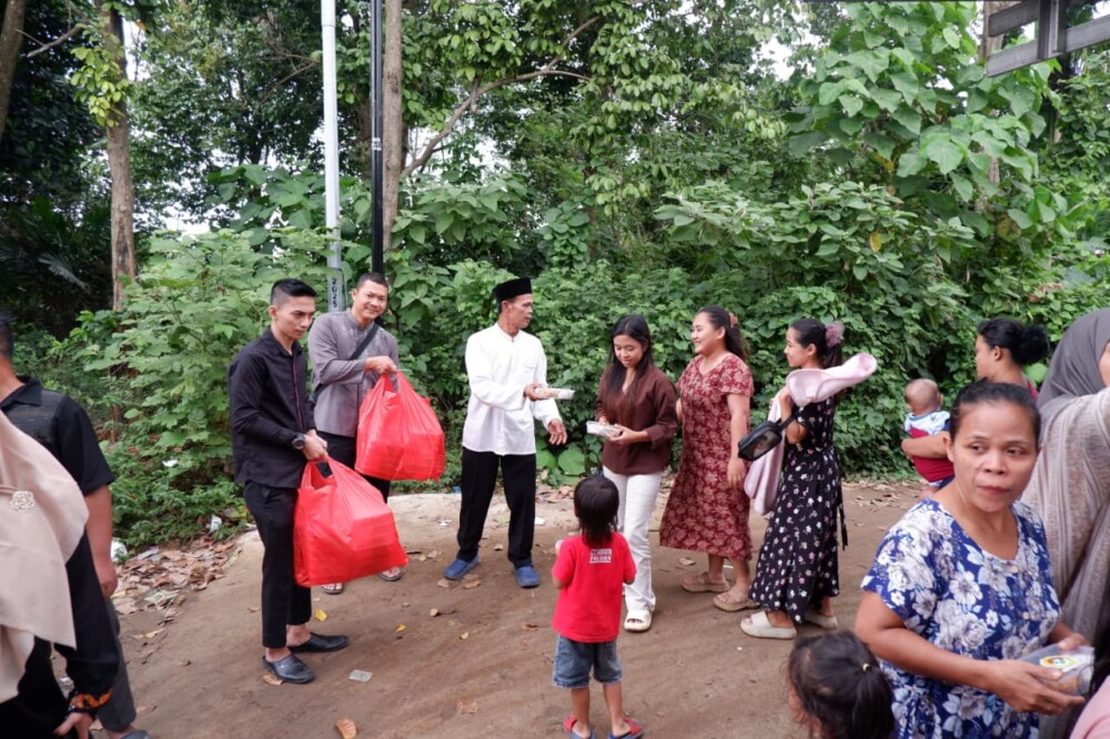 PAC LDII Tarikolot Bagikan 250 Takjil dan Gelar Buka Bersama dengan Warga Citeureup