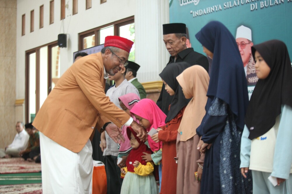 LDII Kabupaten Bekasi Gandeng Pengusaha Santuni Ratusan Anak Yatim di Bulan Ramadan