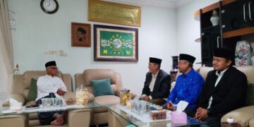 Pengurus Ponpes Wali Barokah Silaturahim Idul Fitri dengan Ketua Umum MUI Pusat