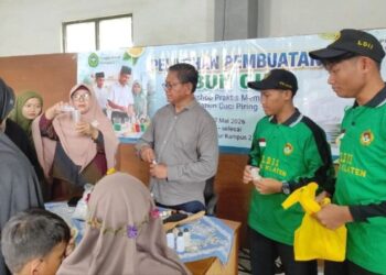 Tingkatkan Keterampilan dan Kemandirian, LDII Ceper dan Ponpes An-Nur Gelar Pelatihan Sabun Cuci