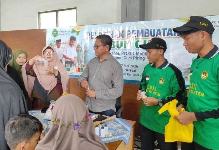 Tingkatkan Keterampilan dan Kemandirian, LDII Ceper dan Ponpes An-Nur Gelar Pelatihan Sabun Cuci