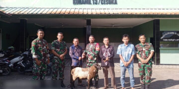 Perkuat Sinergi, PC LDII Solear Terima Hewan Kurban dari Koramil 13 Cisoka