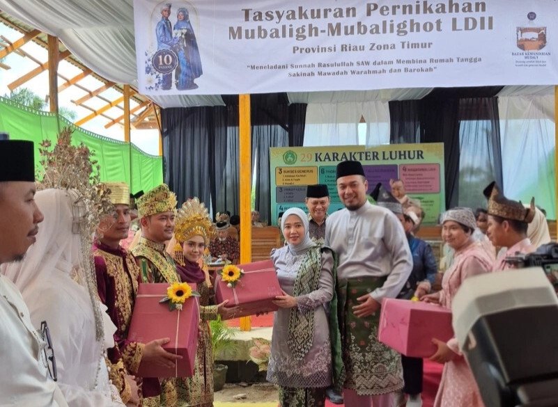 LDII Helat Nikah Massal 11 Pasang Mubaligh Mubalighot, Ini Pesan Bupati Inhu