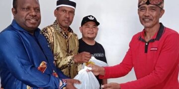 Wujud Toleransi dan Kebersamaan, LDII Jayawijaya Bagikan Daging Kurban pada Warga