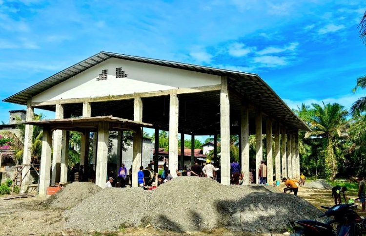 Warga LDII Pasangkayu Gotong Royong Bangun Gedung Serbaguna