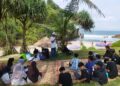 Puluhan Remaja GPU Banaran II Ikuti Outbound dan Aksi Bersih Pantai Toroudan