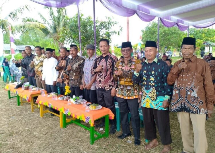 Ketua PC LDII Rawajitu Timur Hadiri Pelepasan Siswa RA dan MI Bahrul Ulum At-Taqwa