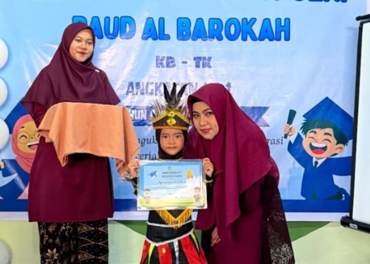 PAUD Al Barokah Jambi Gelar Pentas Seni dan Pelepasan Angkatan Pertama
