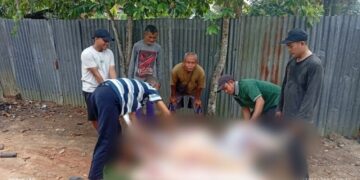 Warga LDII Simpang Aro Bagikan Paket Daging Kurban pada Masyarakat