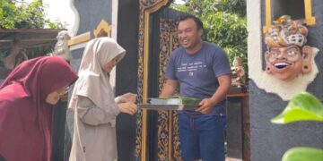 Jaga Kerukunan, Warga LDII Tabanan Lestarikan Tradisi Ngejot Daging Kurban ke Umat Lain