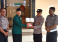 Rayakan HUT Bhayangkara, Masjid LDII Glagah Terima Bantuan Mushaf Al Quran