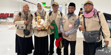 Warga LDII Manokwari Bertugas Dampingi Jamaah Haji Kloter 25
