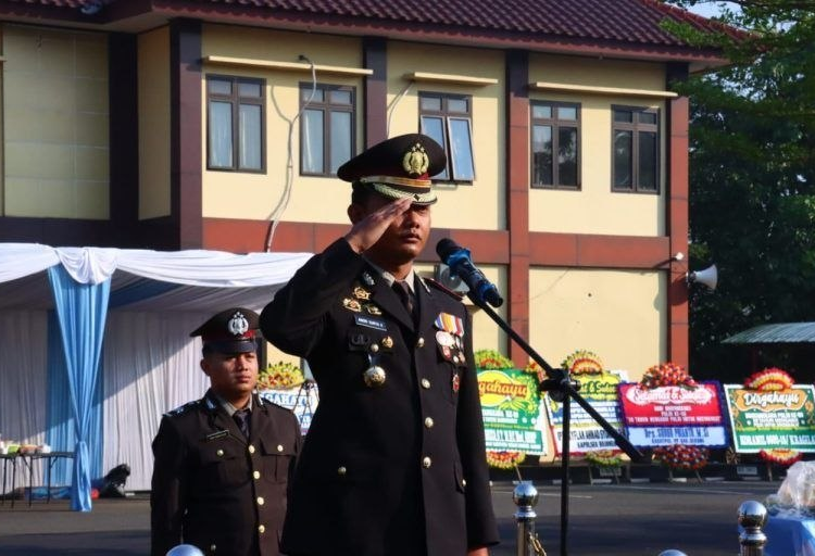 Wakapolres Serang Pimpin Upacara Peringatan HUT Bhayangkara Ke 80 TH, Senkom Mitra Polri Hadir Berikan Apresiasi