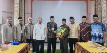 Tingkatkan Mutu dan Tata Kelola, Yayasan Tawakkal Jambi Studi Banding ke Kediri