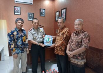 Sambut Hari Nelayan Nasional, LDII Pacitan dan Kapolsek Bahas Kerja Bakti di TPI
