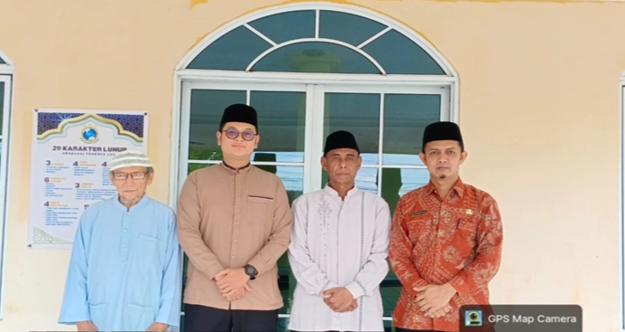 LDII Gandeng KUA Karimun Verifikasi Arah Kiblat Masjid Mamba’ul Huda