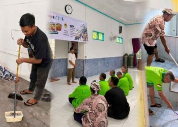 Kemenag RI Helat Geber Mas, LDII Agam Gotong Royong Bersihkan Masjid