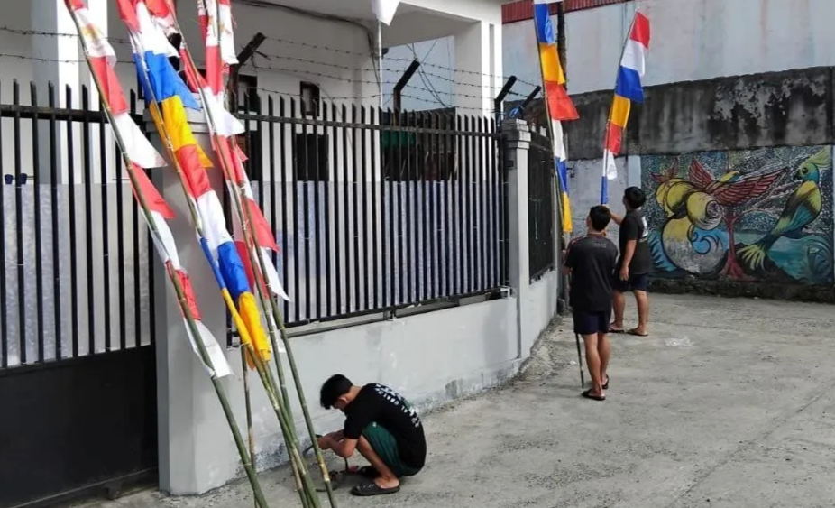 Semarakkan HUT ke-81 RI, Warga LDII Papua Barat Gelar Aksi Pasang Bendera Serentak