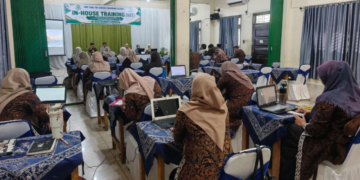 SMP-SMA Tri Sukses Boarding School Jambi Gelar IHT, Tingkatkan Kompetensi Guru