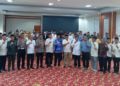 Ketua LDII Luwu Timur Serahkan Majalah Nuansa kepada Ketua FKUB