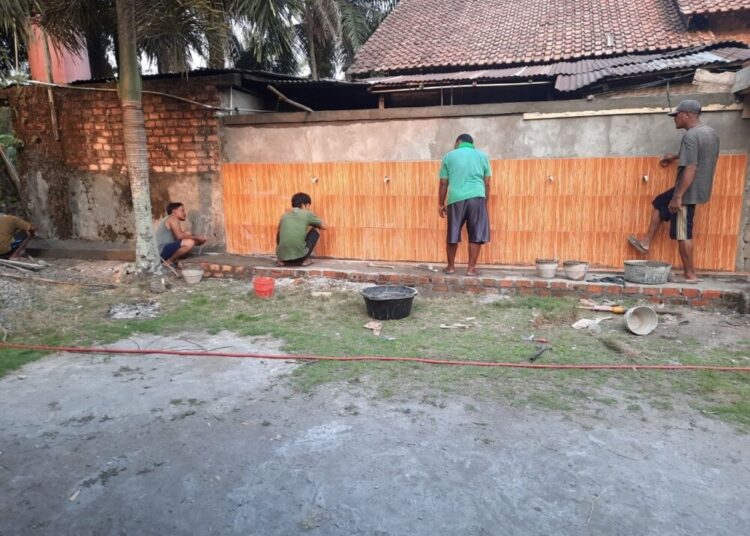 Sambut HUT ke-81 RI, PC LDII Penukal Utara Gelar Kerja Bakti dan Renovasi Masjid