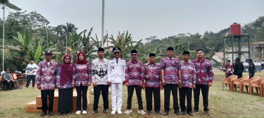LDII Tonjong Gelar Upacara HUT RI di Yayasan Al-Manshurin