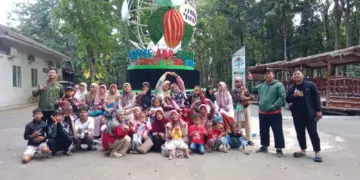 Kenalkan Wisata Edukatif, LDII Wringin Agung Ajak Anak-Anak Berlibur di Kebun Kakao