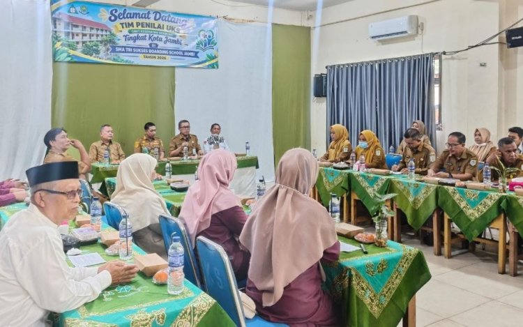 SMA Tri Sukses Jambi Raih Nilai Sekolah Sehat dari Tim Penilai UKS