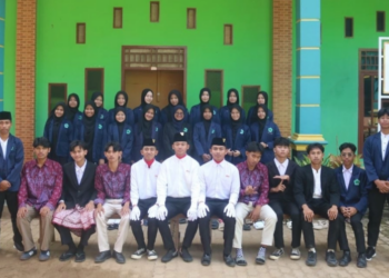 Ponpes Nurul Huda Way Harong Gelar Upacara HUT ke-81 RI
