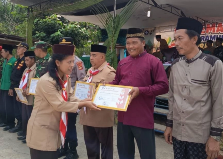 LDII Jayaloka Terima Penghargaan atas Partisipasi dalam Kemah HUT ke-65 Pramuka