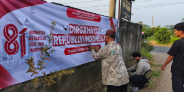 LDII Musi Rawas Pasang Banner Sambut HUT ke-81 RI