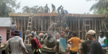 Warga LDII Pematang Kabau Gotong Royong Bangun Gedung Serbaguna