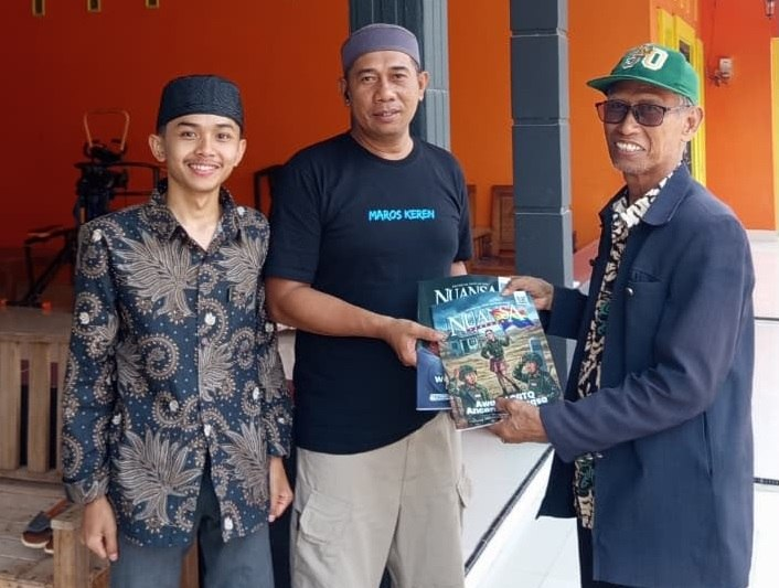 PC LDII Tanralili Silaturahim ke Pemangku Kepentingan Serahkan Majalah Nuansa Persada